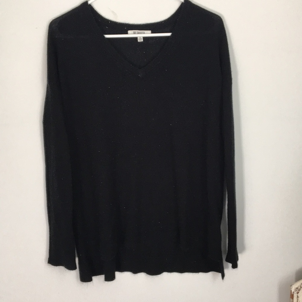 ✨Hi-Lo Lightweight Black Sweater✨